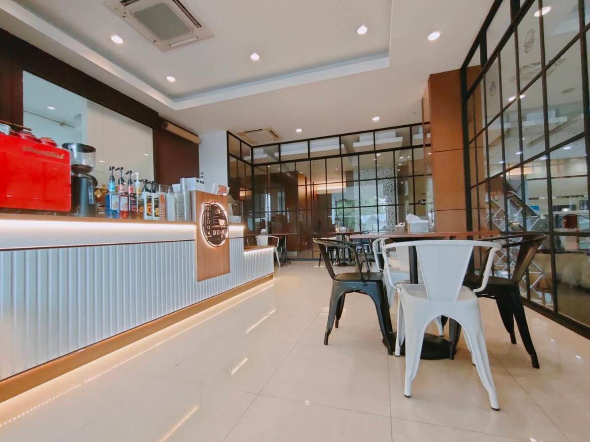 At 115 Hotel By Rompo Bangkok Eksteriør billede