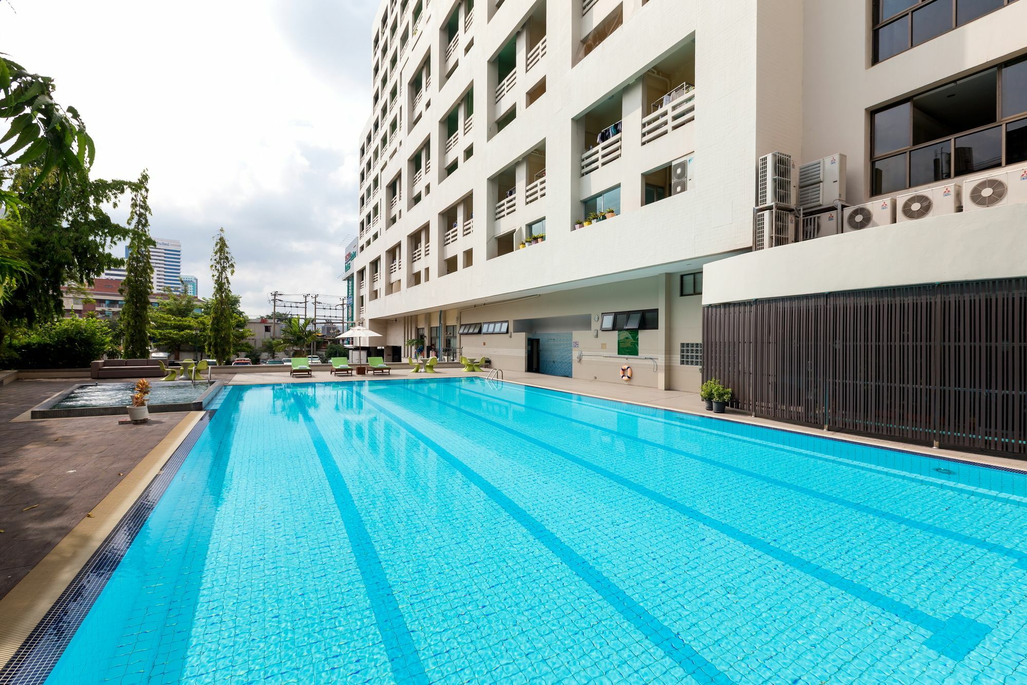 At 115 Hotel By Rompo Bangkok Eksteriør billede